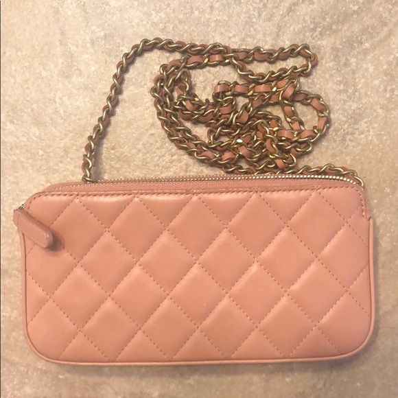 Chanel peach clutch - Picture 2 of 7
